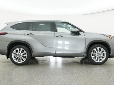 2026 Toyota Highlander - Photo 32