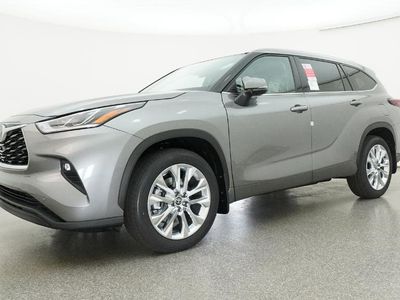 2026 Toyota Highlander - Photo 16