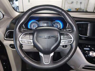 2022 Chrysler Voyager - Photo 12