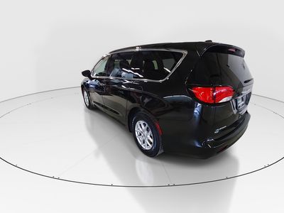 2022 Chrysler Voyager - Photo 5