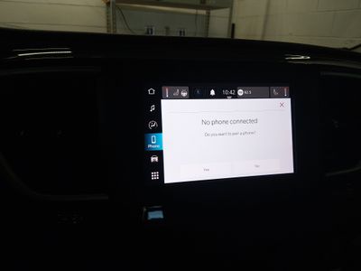 2022 Chrysler Voyager - Photo 18