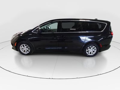 2022 Chrysler Voyager - Photo 4