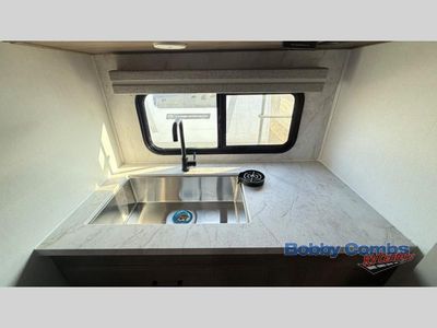 2025 Coachmen RV Freedom Express Ultra Lite - Photo 6