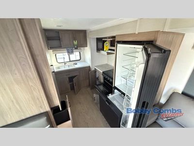 2025 Coachmen RV Freedom Express Ultra Lite - Photo 5