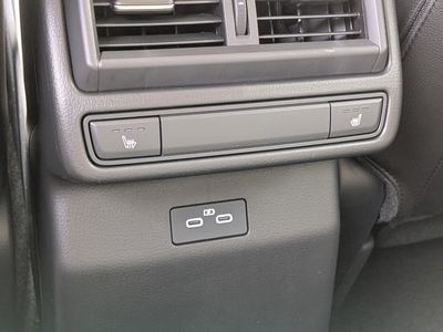 2026 Mazda CX-50 - Photo 14