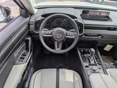 2026 Mazda CX-50 - Photo 16