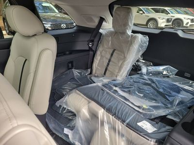 2026 Mazda CX-90 - Photo 14