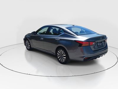 2025 Nissan Altima — detail view