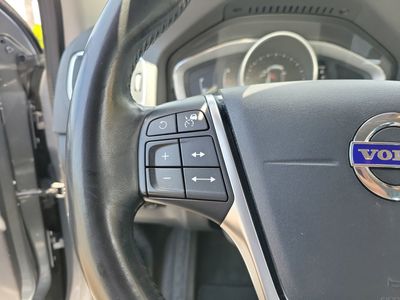 2018 Volvo V60 - Photo 27