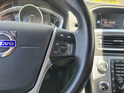 2018 Volvo V60 - Photo 28