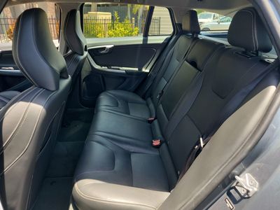 2018 Volvo V60 - Photo 15