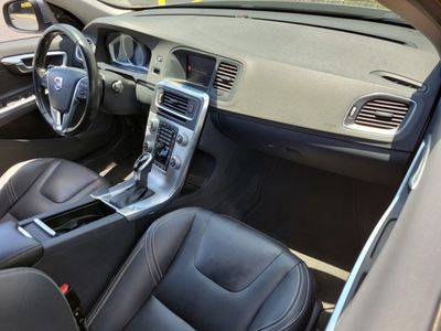 2018 Volvo V60 - Photo 11