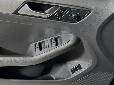 2018 Volkswagen Jetta - Photo 14