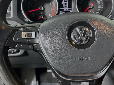 2018 Volkswagen Jetta - Photo 16