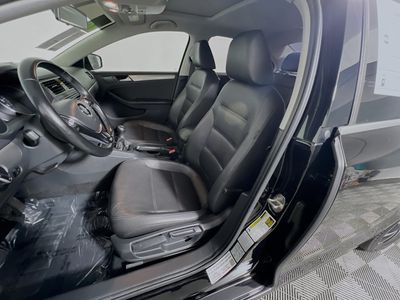 2018 Volkswagen Jetta - Photo 12