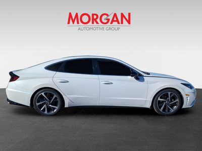 2022 Hyundai Sonata - Photo 2