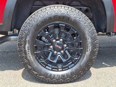 2026 GMC Canyon — detail view