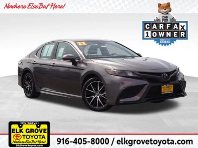 2022 Toyota Camry - Photo 1