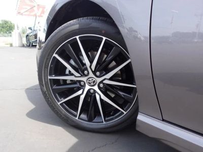 2022 Toyota Camry - Photo 11