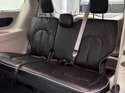 2023 Chrysler Pacifica - Photo 27