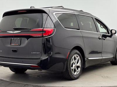 2023 Chrysler Pacifica - Photo 9