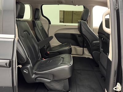 2023 Chrysler Pacifica - Photo 34