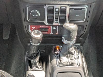 2026 Jeep Wrangler - Photo 19