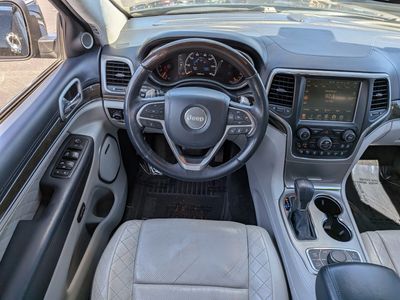 2017 Jeep Grand Cherokee - Photo 18