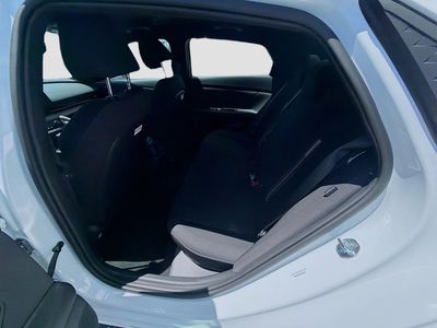 2026 Hyundai ELANTRA — photo 17 view
