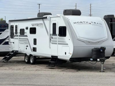 2026 Jayco NORTH TRAIL — front three-quarter view
