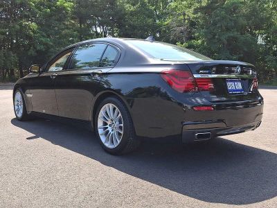 2015 BMW 750Li xDrive — interior view