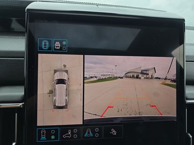 2025 GMC Yukon — photo 24 view