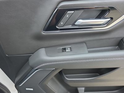 2025 GMC Yukon — photo 21 view