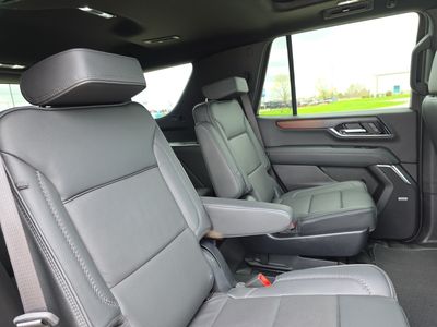 2025 GMC Yukon — photo 14 view