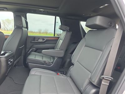 2025 GMC Yukon — photo 18 view