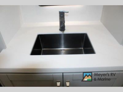 2026 Brinkley Model Z - Photo 40
