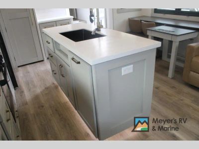 2026 Brinkley Model Z - Photo 18