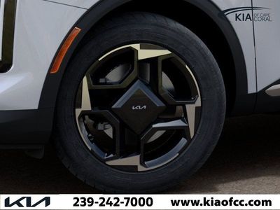2026 Kia Sportage — photo 9 view
