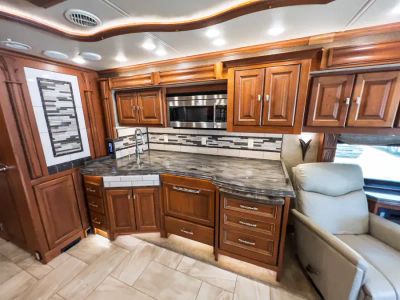 2017 Tiffin ALLEGRO BUS — photo 10 view