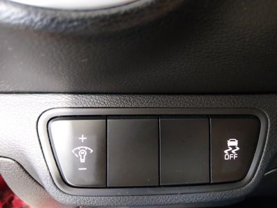 2023 Kia Forte - Photo 13
