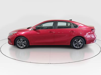 2023 Kia Forte - Photo 4