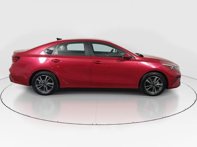 2023 Kia Forte - Photo 8