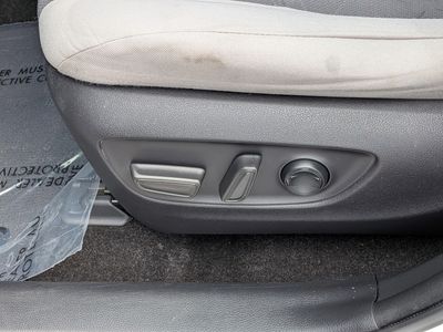 2019 Toyota RAV4 - Photo 22