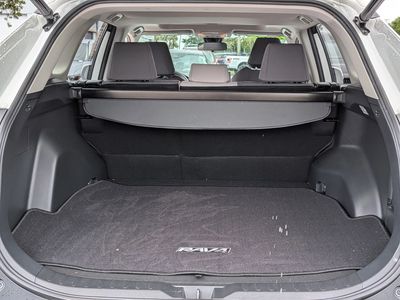 2019 Toyota RAV4 - Photo 13