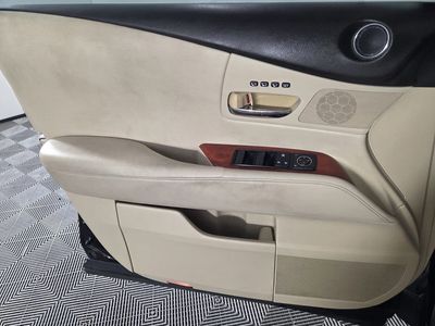 2010 Lexus RX — photo 22 view