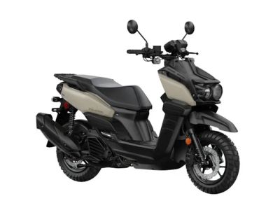 2025 Yamaha Zuma 125 — front three-quarter view