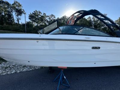 2025 Sea Ray SDX 270 - Photo 3