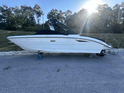 2025 Sea Ray SDX 270 - Photo 2