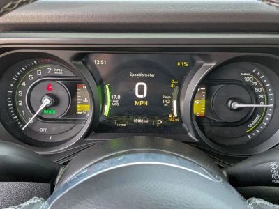 2025 Jeep Wrangler - Photo 12