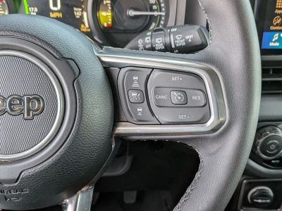 2025 Jeep Wrangler - Photo 15